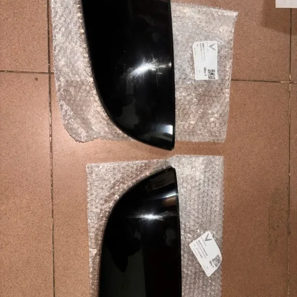 Ốp gương chiếu hậu Vinfast VF5 Mã BIW73110395AA, BIW73110397AA